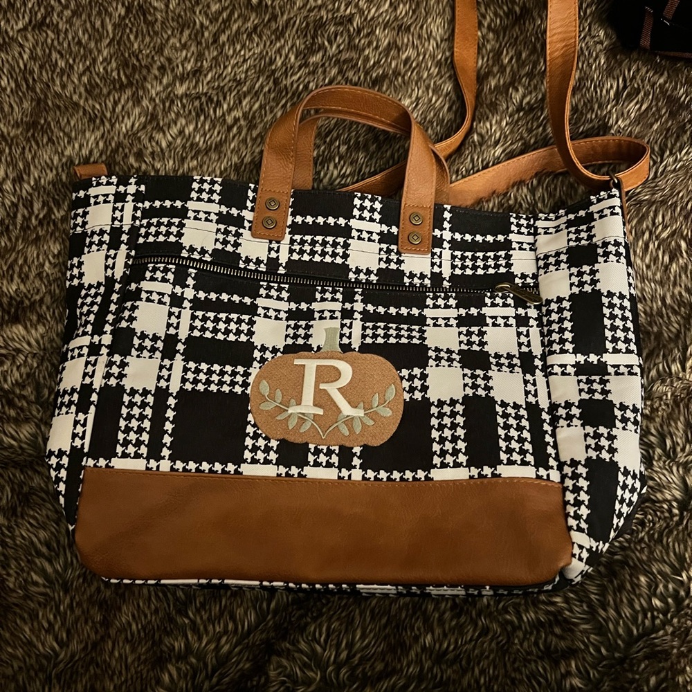 Thirty one crossbody tote